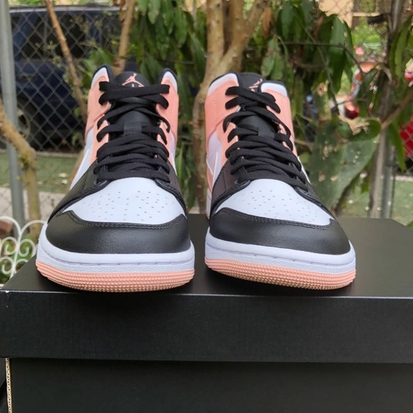 jordan 1 mid crimson tint 2021